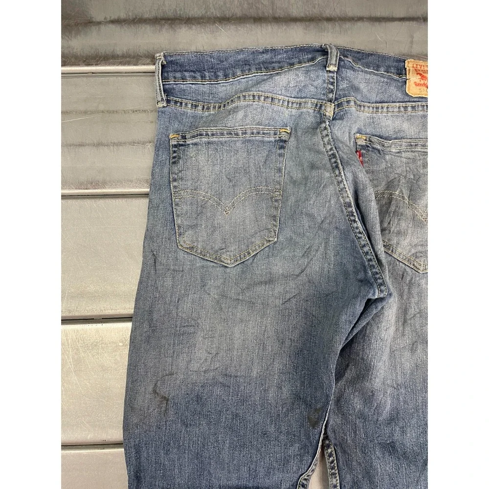 Levis 514 Jeans Mens 33X32‎ Blue Medium Wash Denim Straight Leg Distressed